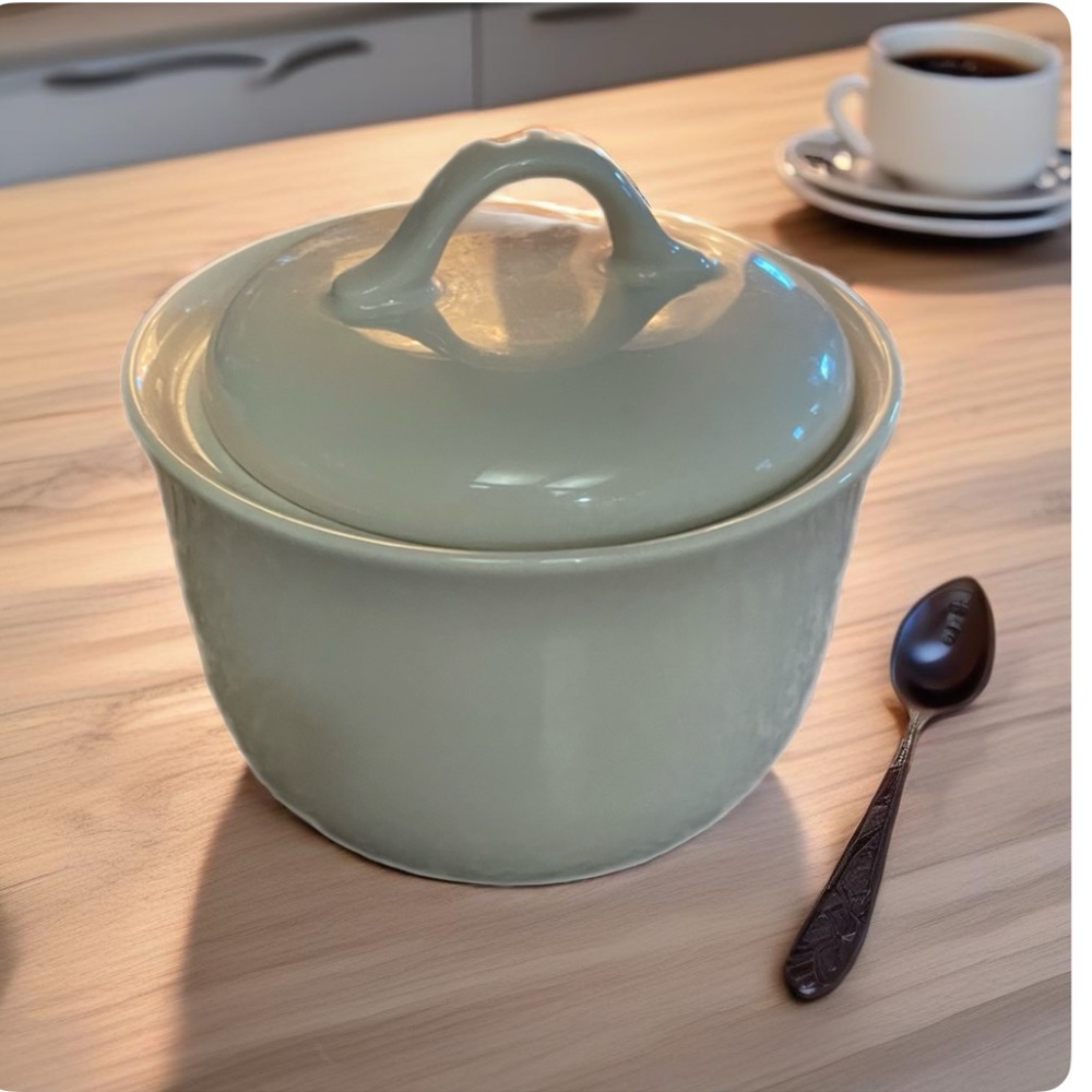 Retired Corelle by Corning, Sandstone Stoneware Sugar Bowl w/Lid Beige
